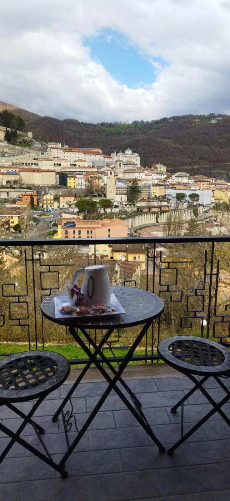 Hotel Villa Stella Cascia Εξωτερικό φωτογραφία