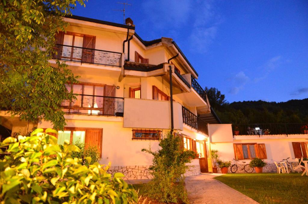 Hotel Villa Stella Cascia Εξωτερικό φωτογραφία